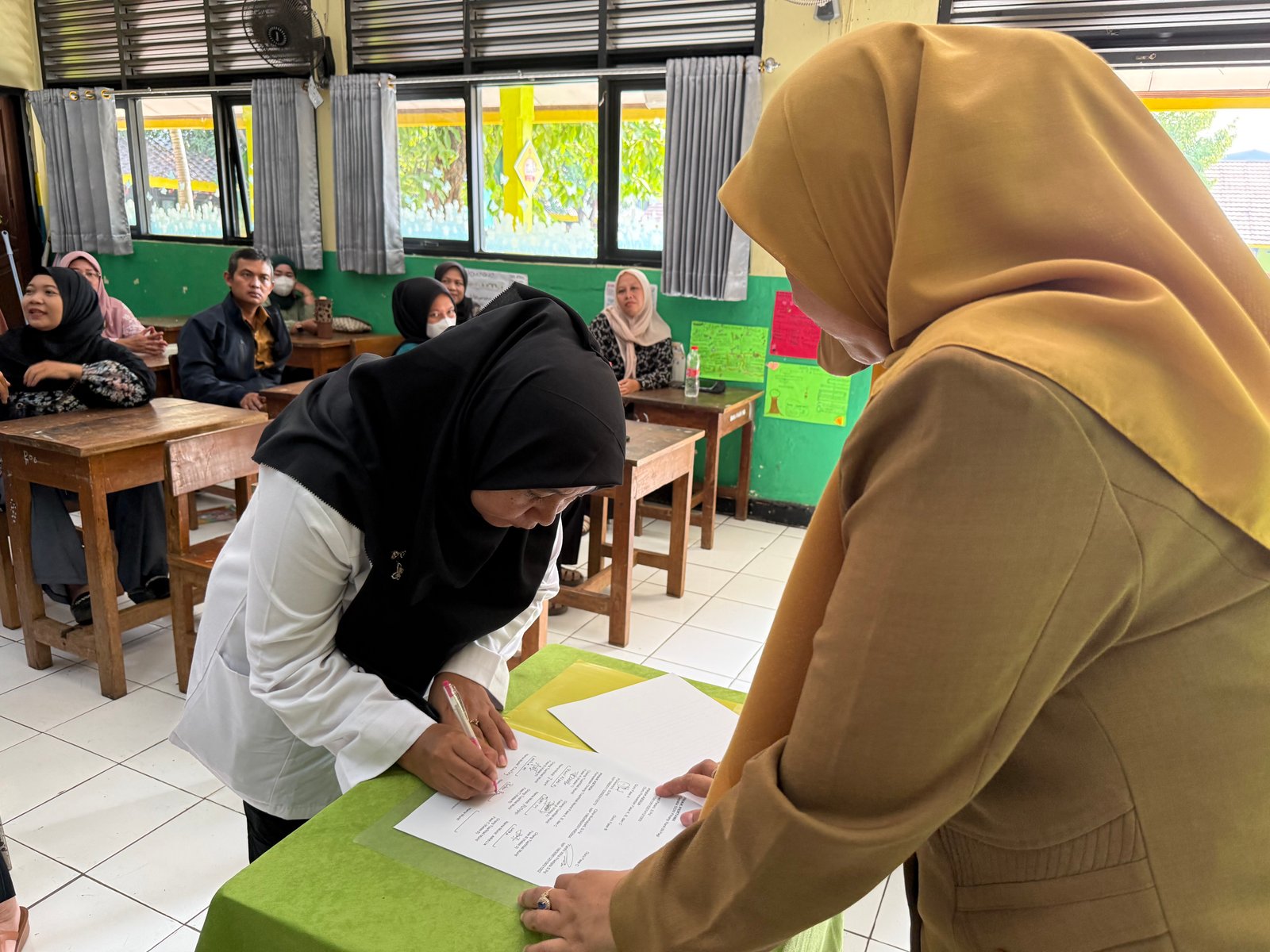 Penandatanganan MOU dengan orang tua pelaksanaan 7KAIH.